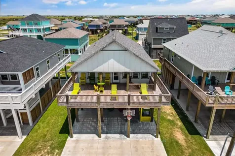 970 Pelican Lane Crystal Beach TX 77650