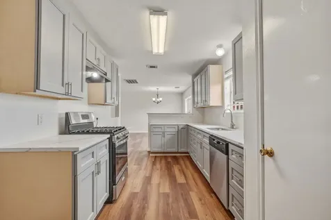 1319 Hollowood Lane Missouri City TX 77489