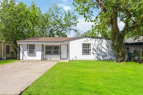 5033 Doolittle Boulevard Houston TX 77033