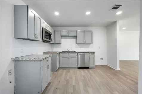 5033 Doolittle Boulevard Houston TX 77033
