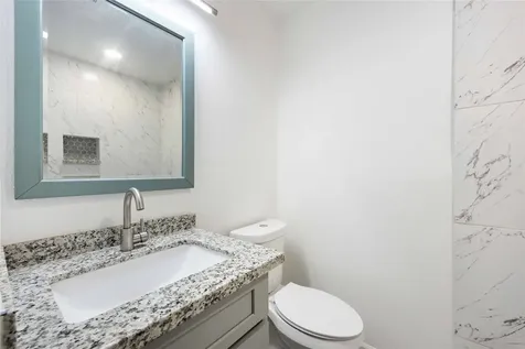 5033 Doolittle Boulevard Houston TX 77033