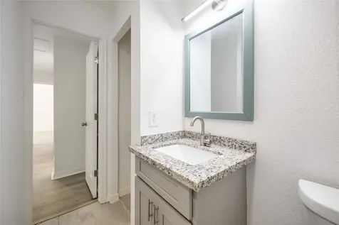 5033 Doolittle Boulevard Houston TX 77033