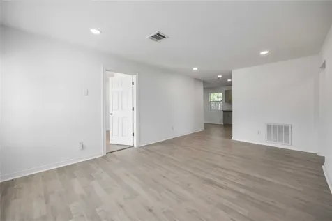 5033 Doolittle Boulevard Houston TX 77033