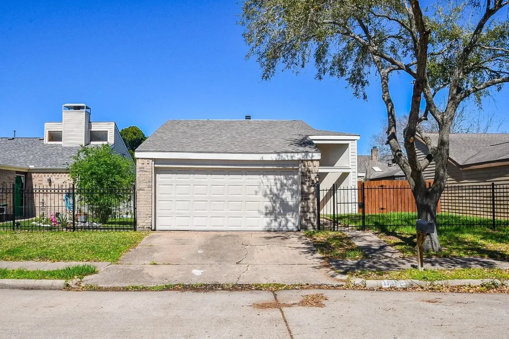 11330 Bandlon Drive Houston TX 77072