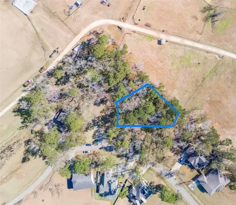 25 Holly Springs Drive Conroe TX 77302