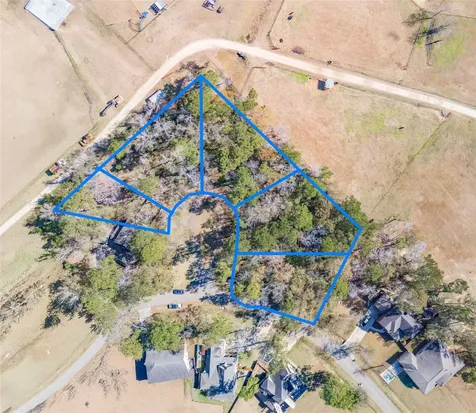 25 Holly Springs Drive Conroe TX 77302
