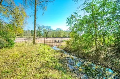 25 Holly Springs Drive Conroe TX 77302