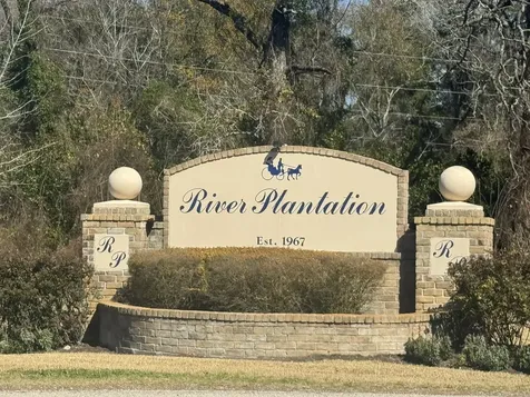 25 Holly Springs Drive Conroe TX 77302