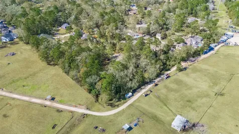25 Holly Springs Drive Conroe TX 77302