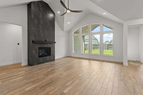 12122 Grassy Bend Drive Mont Belvieu TX 77523