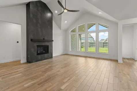 12122 Grassy Bend Drive Mont Belvieu TX 77523