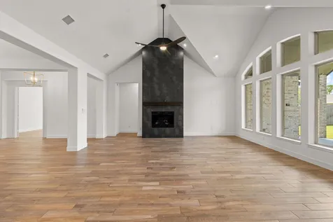 12122 Grassy Bend Drive Mont Belvieu TX 77523