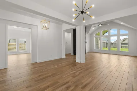 12122 Grassy Bend Drive Mont Belvieu TX 77523