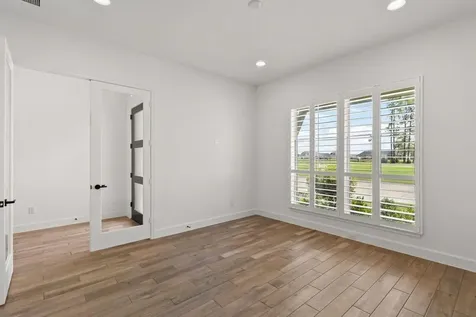 12122 Grassy Bend Drive Mont Belvieu TX 77523