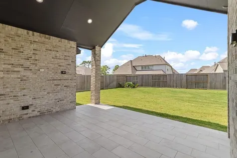12122 Grassy Bend Drive Mont Belvieu TX 77523