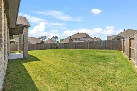 12122 Grassy Bend Drive Mont Belvieu TX 77523