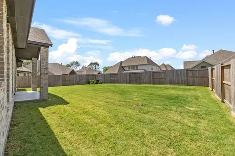 12122 Grassy Bend Drive Mont Belvieu TX 77523