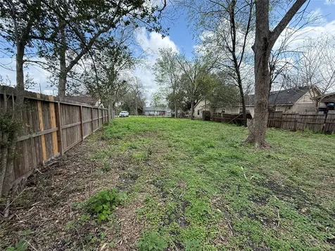 242 Woolworth Street Houston TX 77020