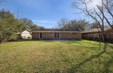 8670 Newfield Lane Beaumont TX 77707