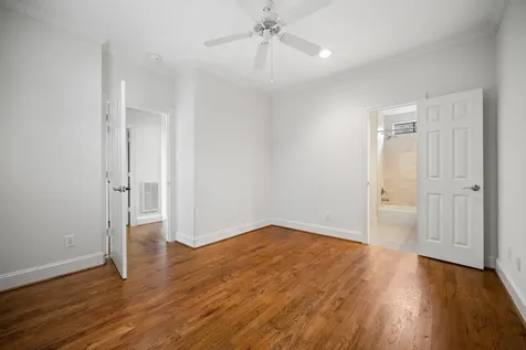1918 W Bell Street Houston TX 77019