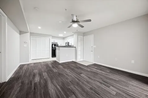 1710 W T C Jester Boulevard 5104 Houston TX 77008