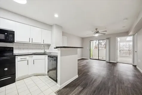 1710 W T C Jester Boulevard 5104 Houston TX 77008