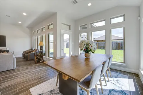 1930 Creekwood Cove Missouri City TX 77459