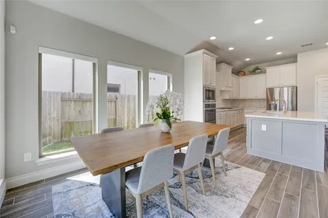1930 Creekwood Cove Missouri City TX 77459