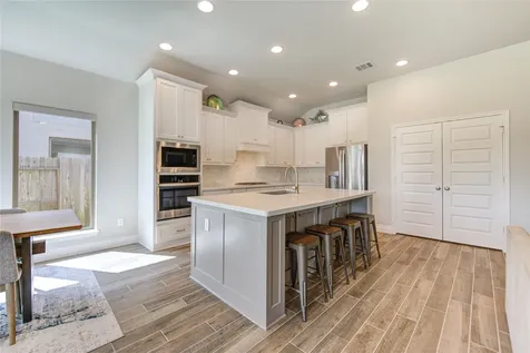 1930 Creekwood Cove Missouri City TX 77459