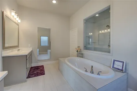 1930 Creekwood Cove Missouri City TX 77459