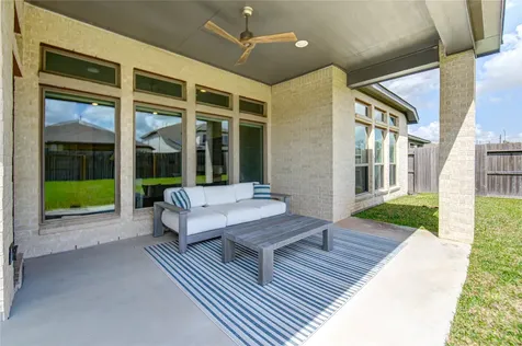 1930 Creekwood Cove Missouri City TX 77459