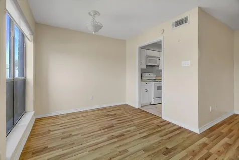 3220 69th Street F4 Galveston TX 77551