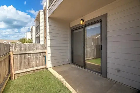 3220 69th Street F4 Galveston TX 77551