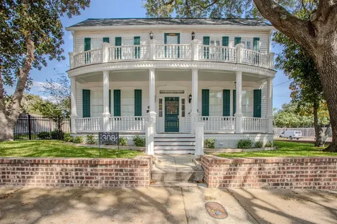 308 S Liberty Victoria TX 77901
