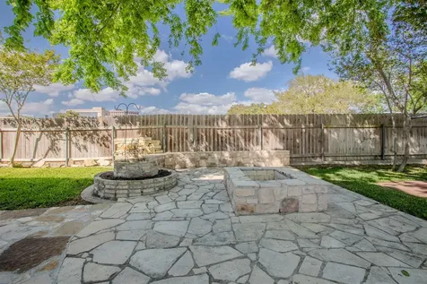 308 S Liberty Victoria TX 77901
