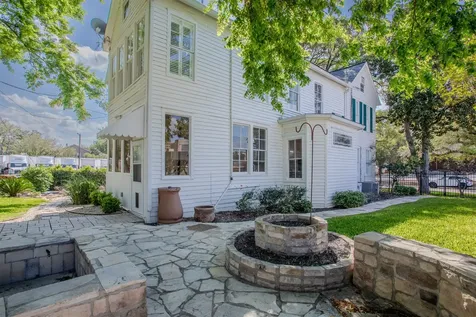 308 S Liberty Victoria TX 77901
