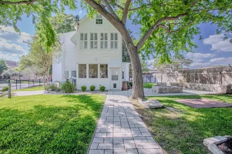 308 S Liberty Victoria TX 77901