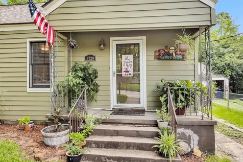1720 18th Street Huntsville TX 77340