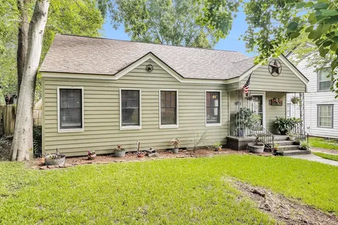 1720 18th Street Huntsville TX 77340