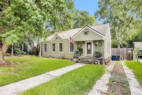 1720 18th Street Huntsville TX 77340