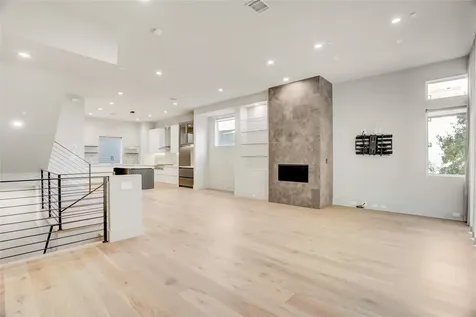 1116 Peden Street Houston TX 77006