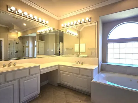 1813 Sandy Lake Drive Friendswood TX 77546