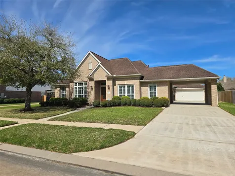 1813 Sandy Lake Drive Friendswood TX 77546