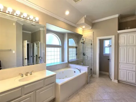 1813 Sandy Lake Drive Friendswood TX 77546