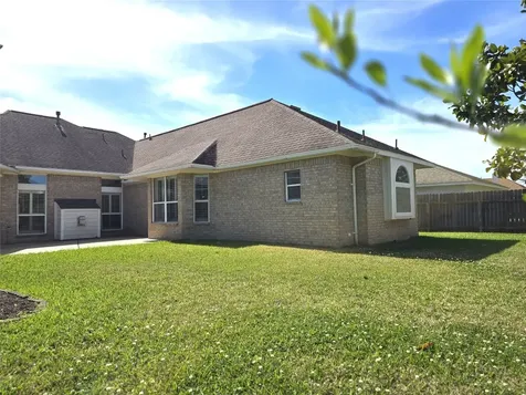 1813 Sandy Lake Drive Friendswood TX 77546