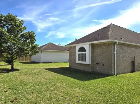 1813 Sandy Lake Drive Friendswood TX 77546