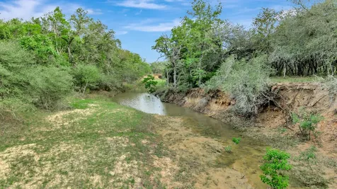 16297B State Highway 111 E Yoakum TX 77995