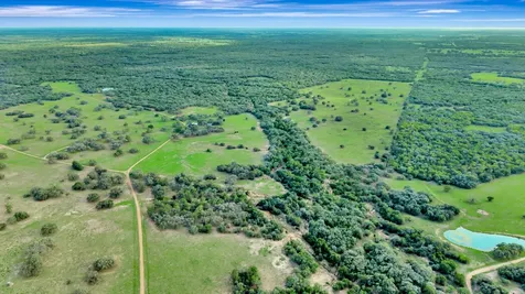 16297B State Highway 111 E Yoakum TX 77995