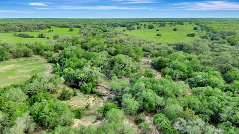 16297B State Highway 111 E Yoakum TX 77995