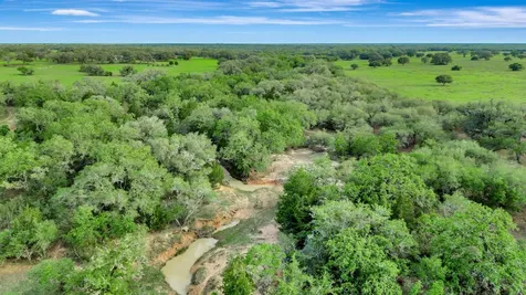 16297B State Highway 111 E Yoakum TX 77995